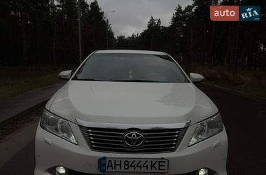 Седан Toyota Camry 2012 в Киеве