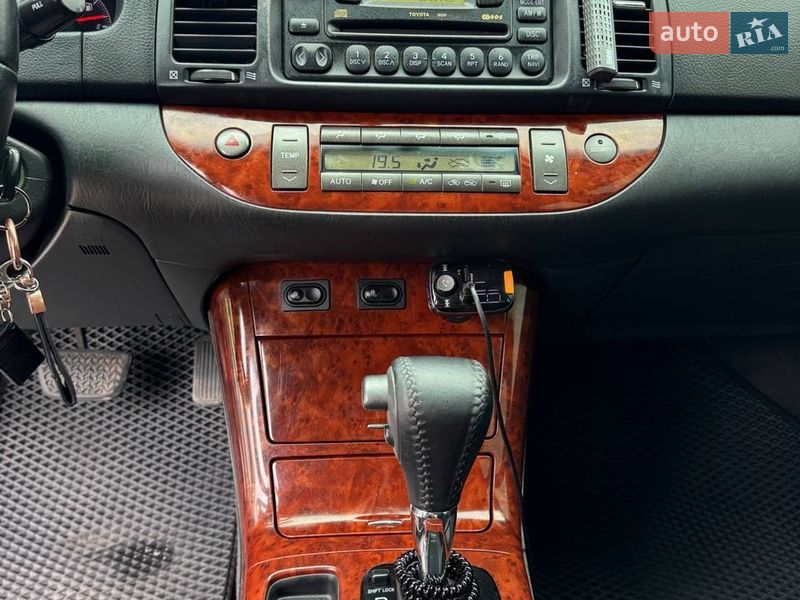 Седан Toyota Camry 2004 в Днепре фото 14 Седан Toyota Camry 2004 в Днепре