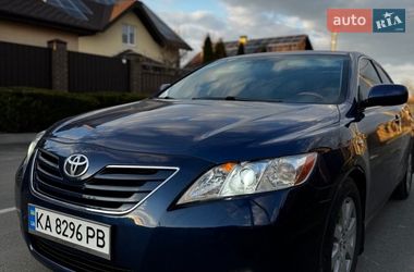 Седан Toyota Camry 2006 в Києві