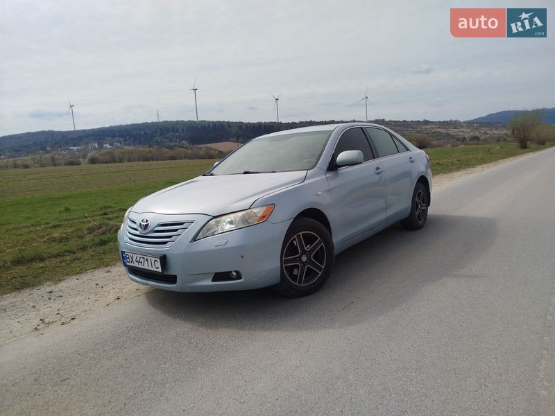 Седан Toyota Camry 2007 в Львове