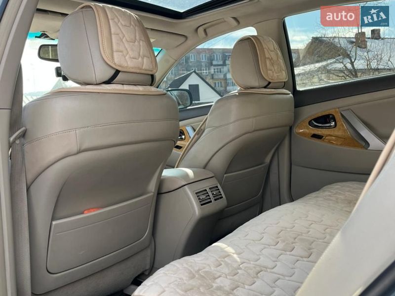 Седан Toyota Camry 2007 в Львове
