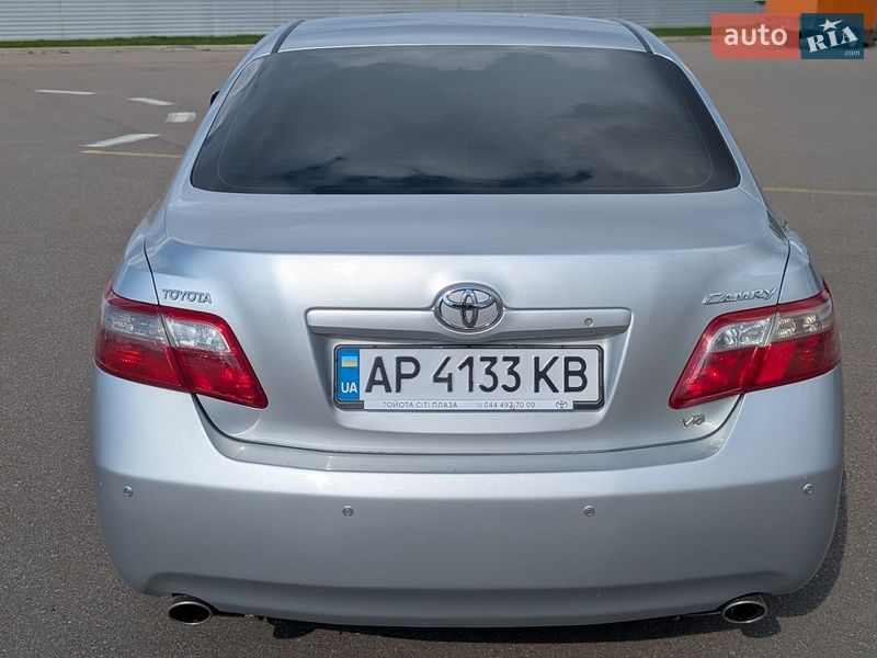 Седан Toyota Camry 2007 в Києві