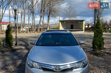 Седан Toyota Camry 2012 в Глухові