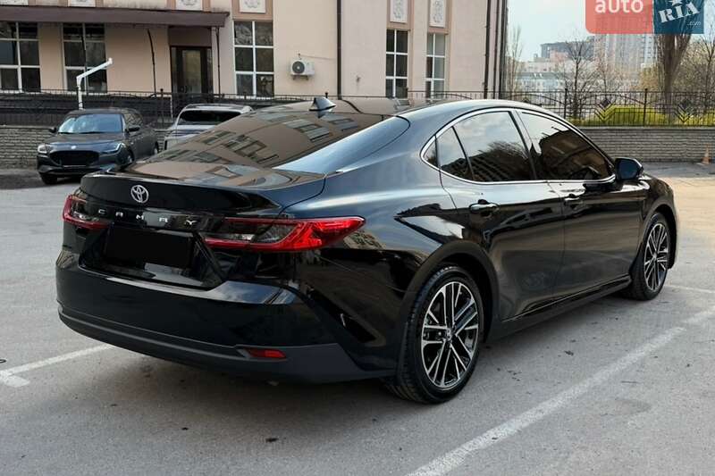 Седан Toyota Camry 2024 в Киеве фото 6 Седан Toyota Camry 2024 в Киеве