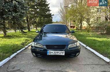 Седан Toyota Camry 1998 в Одесі