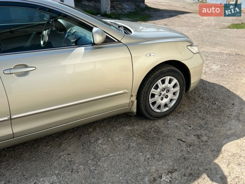 Седан Toyota Camry 2007 в Черновцах