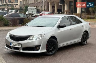 Седан Toyota Camry 2014 в Києві