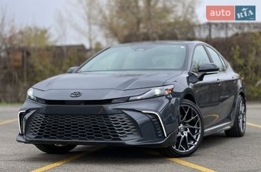 Седан Toyota Camry 2024 в Киеве