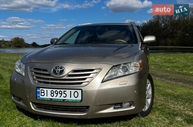 Седан Toyota Camry 2007 в Лубнах