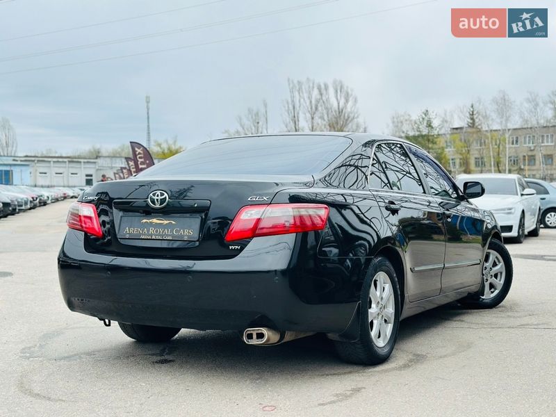 Седан Toyota Camry 2007 в Харькове