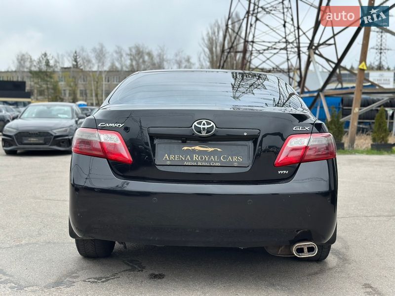 Седан Toyota Camry 2007 в Харькове