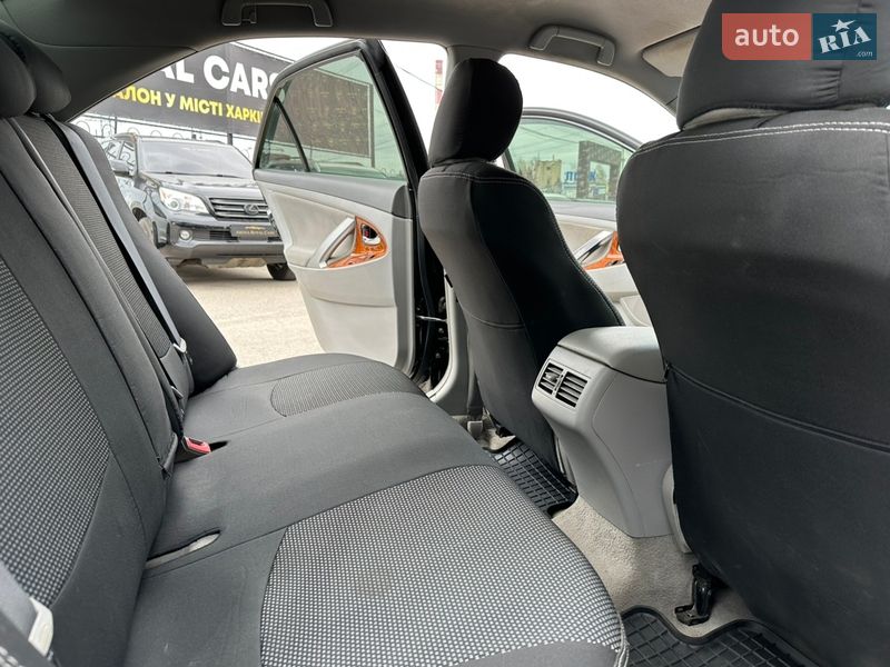 Седан Toyota Camry 2007 в Харькове