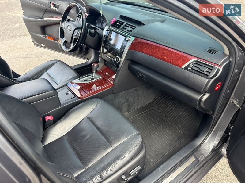 Седан Toyota Camry 2011 в Гадяче