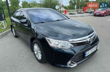 Седан Toyota Camry 2015 в Києві