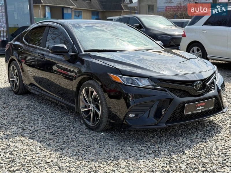 Седан Toyota Camry 2019 в Коломые
