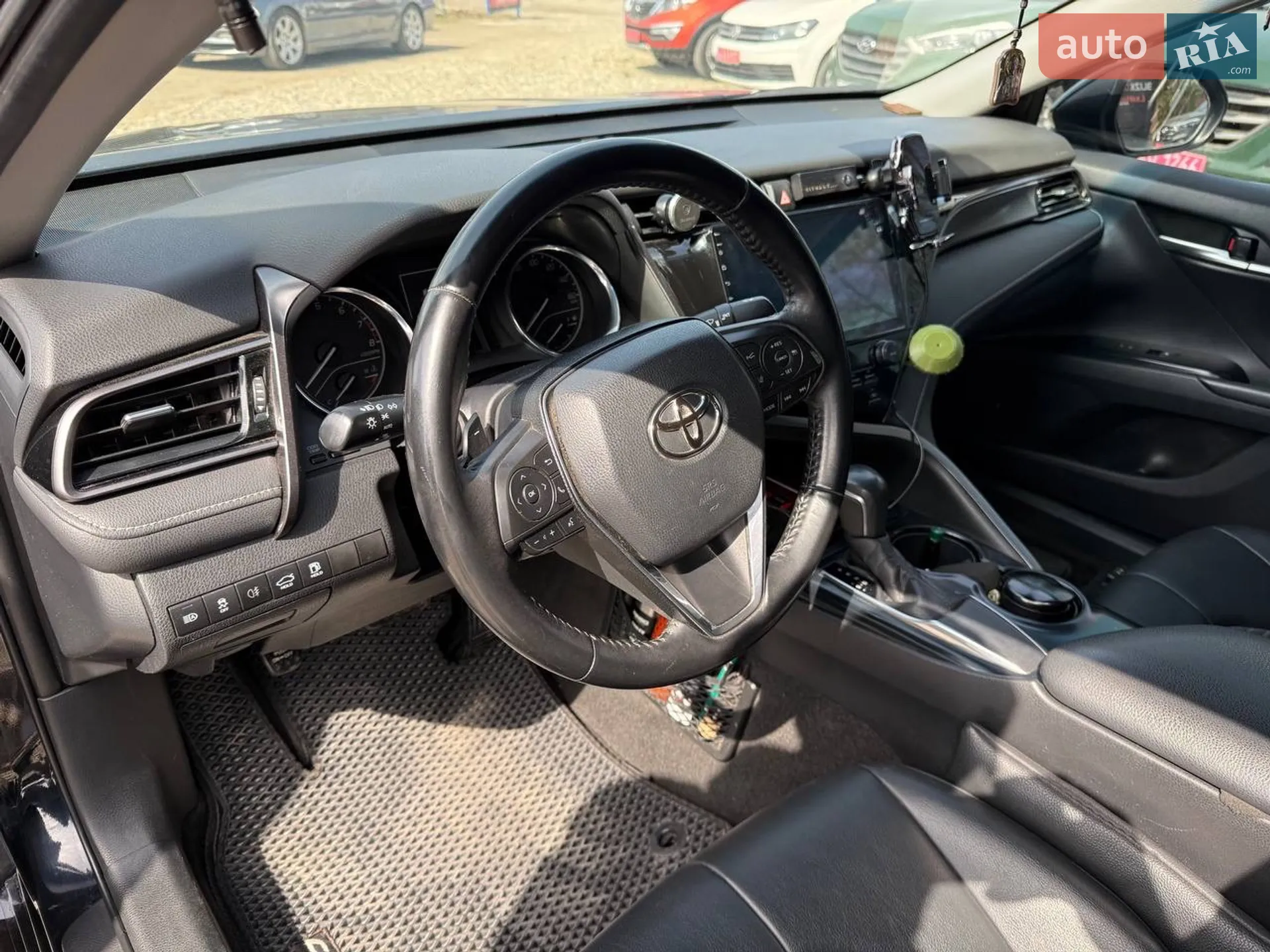 2019 Toyota Camry - мініатюра 17