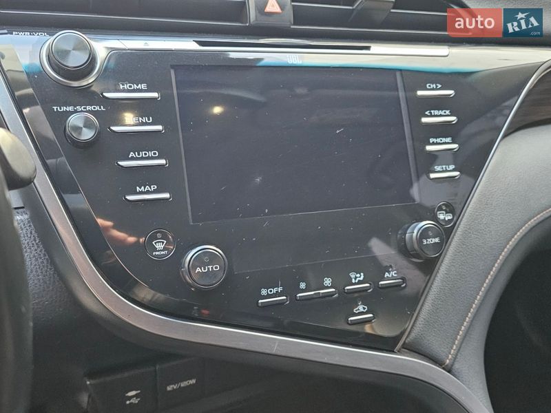 Седан Toyota Camry 2019 в Киеве фото 25 Седан Toyota Camry 2019 в Киеве