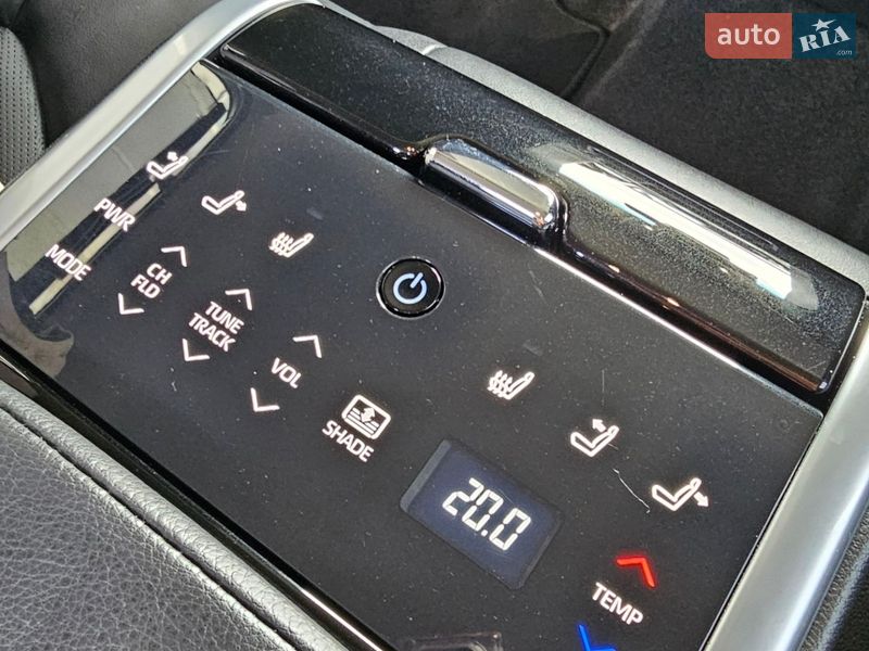 Седан Toyota Camry 2019 в Киеве фото 43 Седан Toyota Camry 2019 в Киеве