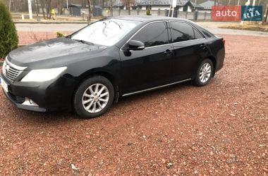 Седан Toyota Camry 2012 в Киеве