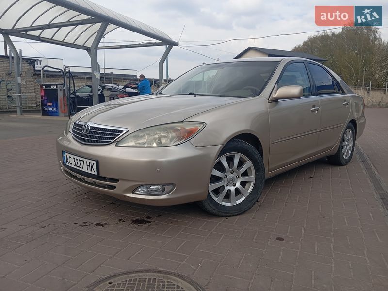 Toyota Camry 2004