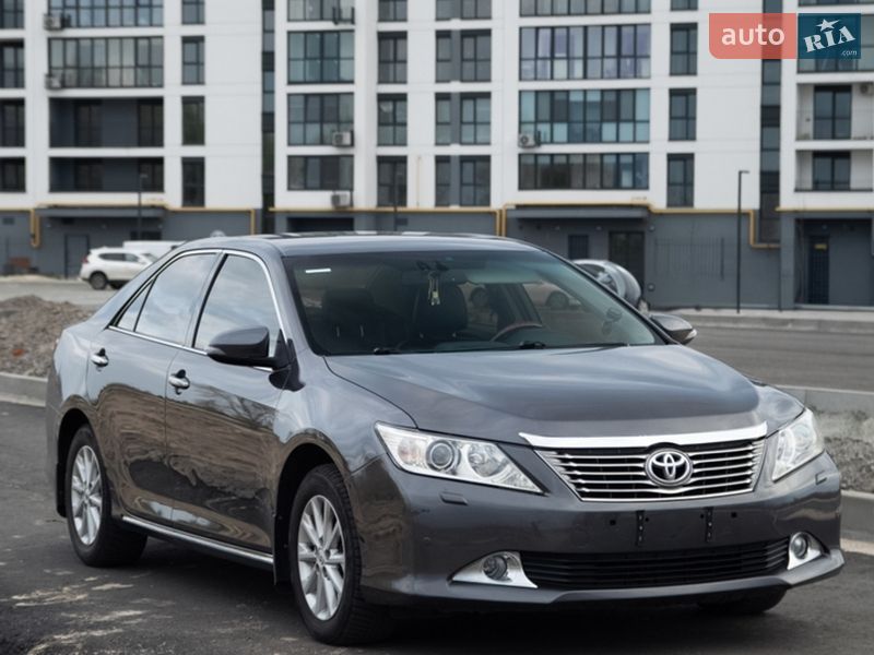 Toyota Camry 2012