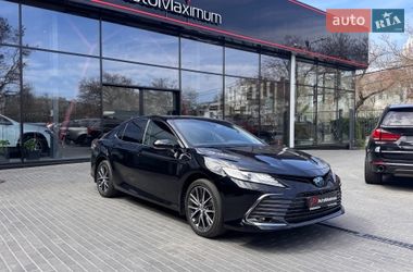 Седан Toyota Camry 2023 в Одессе