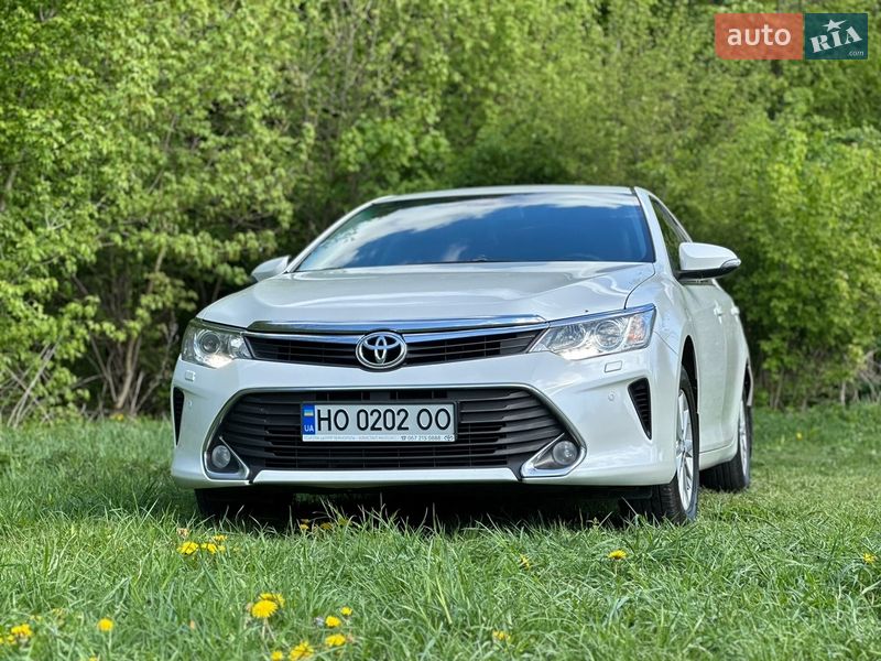 Toyota Camry 2015