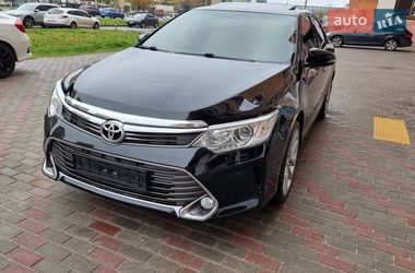 Седан Toyota Camry 2015 в Харкові