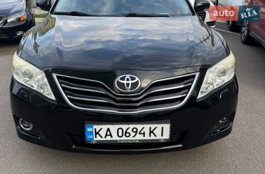 Седан Toyota Camry 2011 в Киеве