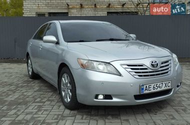 Седан Toyota Camry 2006 в Днепре