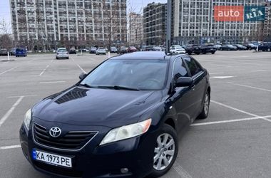 Седан Toyota Camry 2008 в Києві