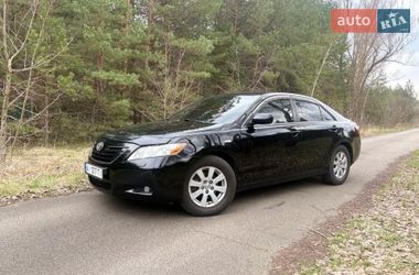 Седан Toyota Camry 2007 в Киеве