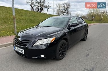 Седан Toyota Camry 2006 в Києві