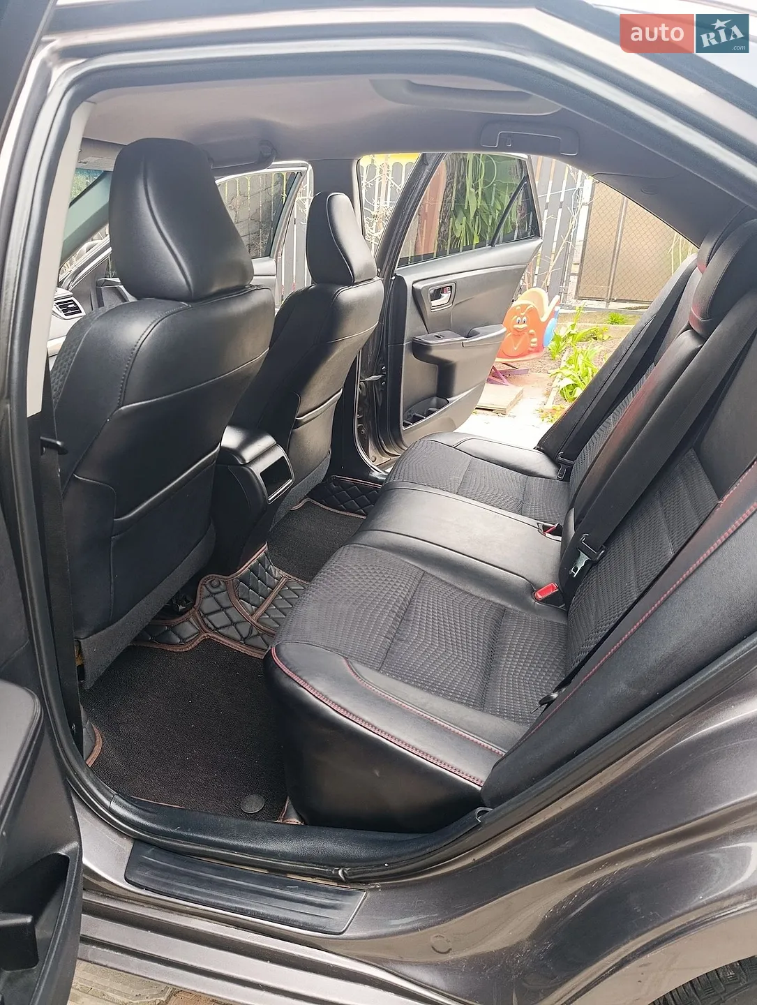 2015 Toyota Camry - мініатюра 33