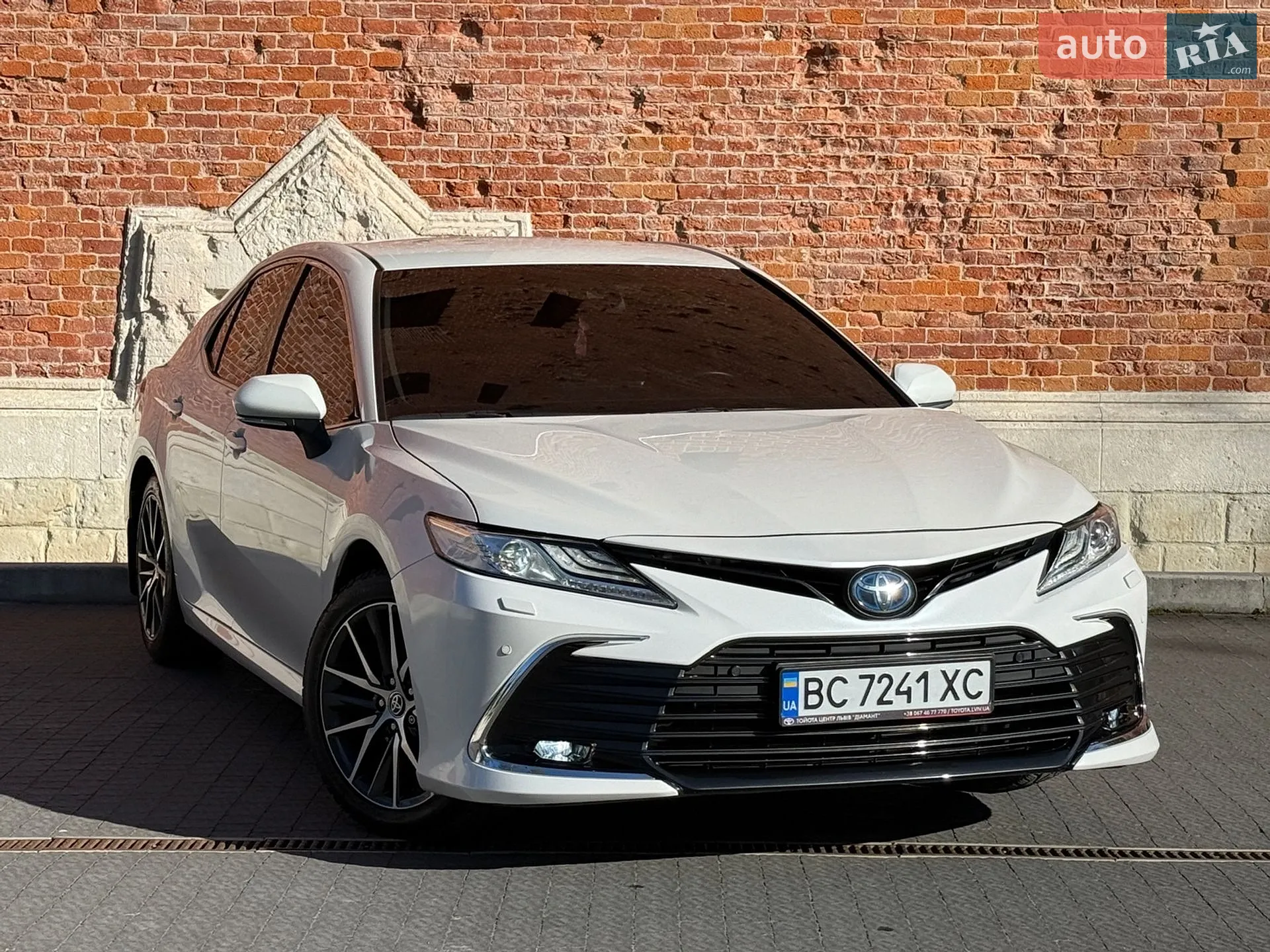 2021 Toyota Camry - мініатюра 3