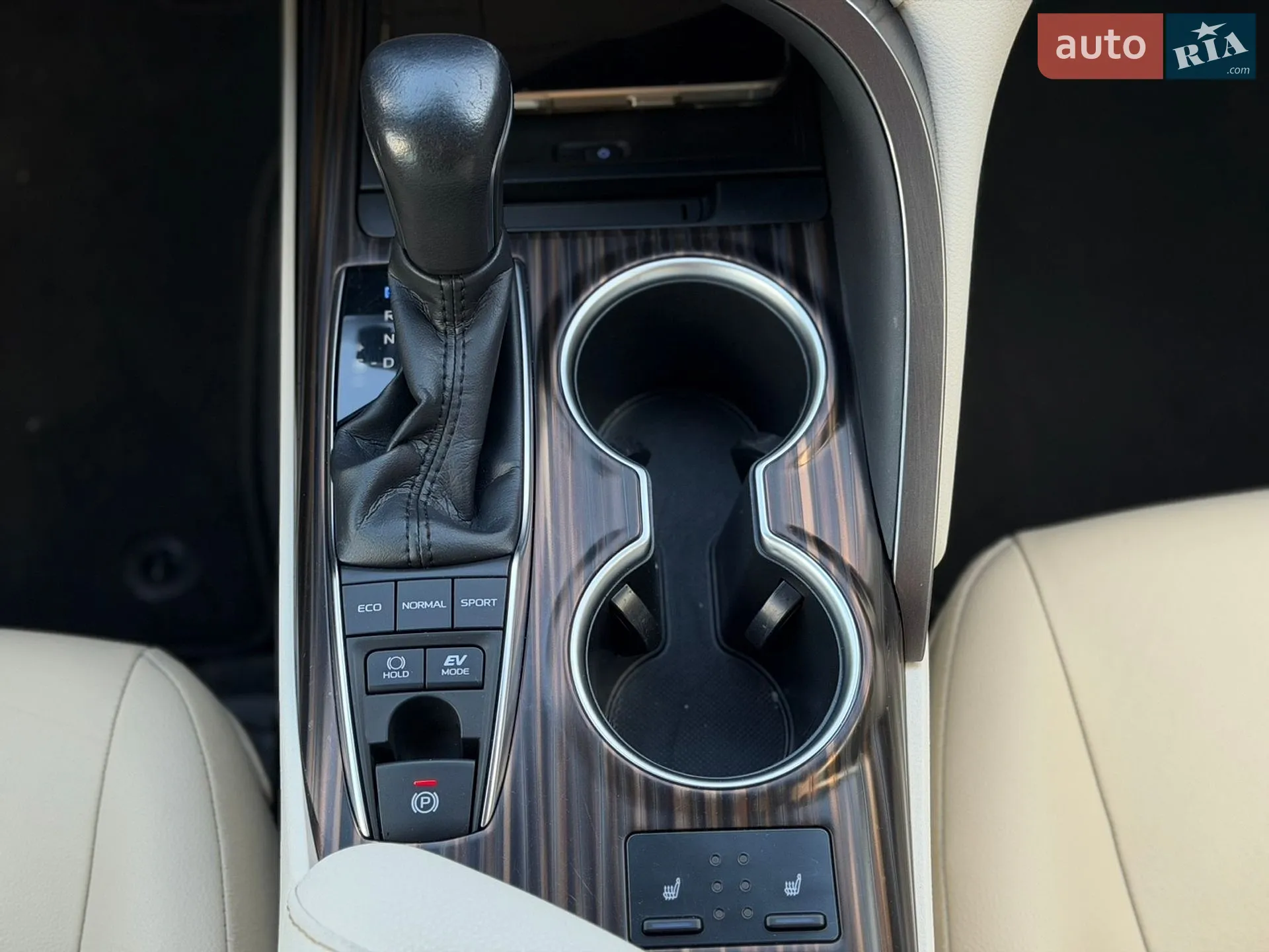 2019 Toyota Camry - мініатюра 18
