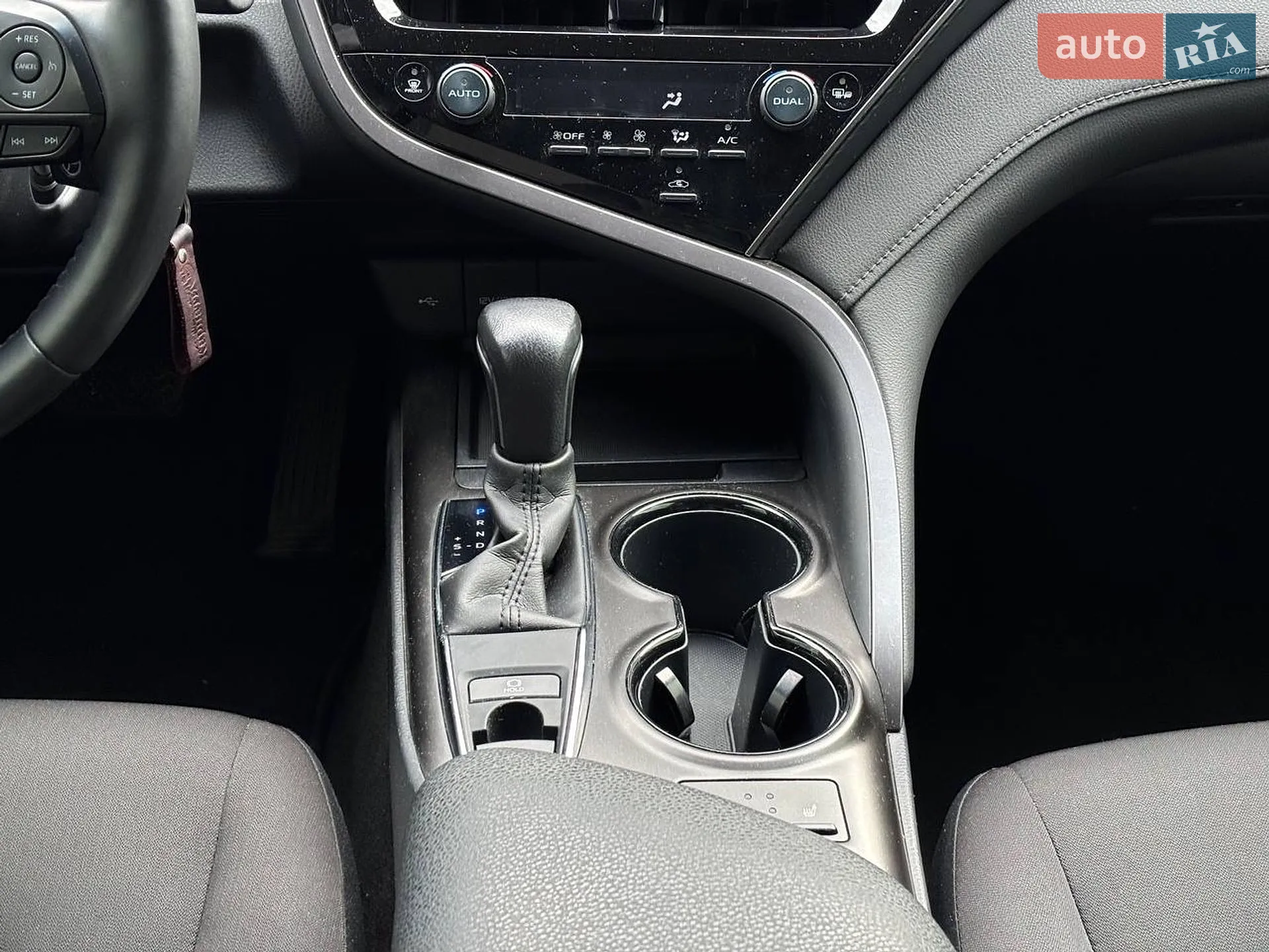 2021 Toyota Camry - мініатюра 18