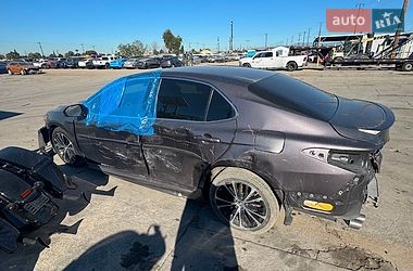 Седан Toyota Camry 2018 в Львові