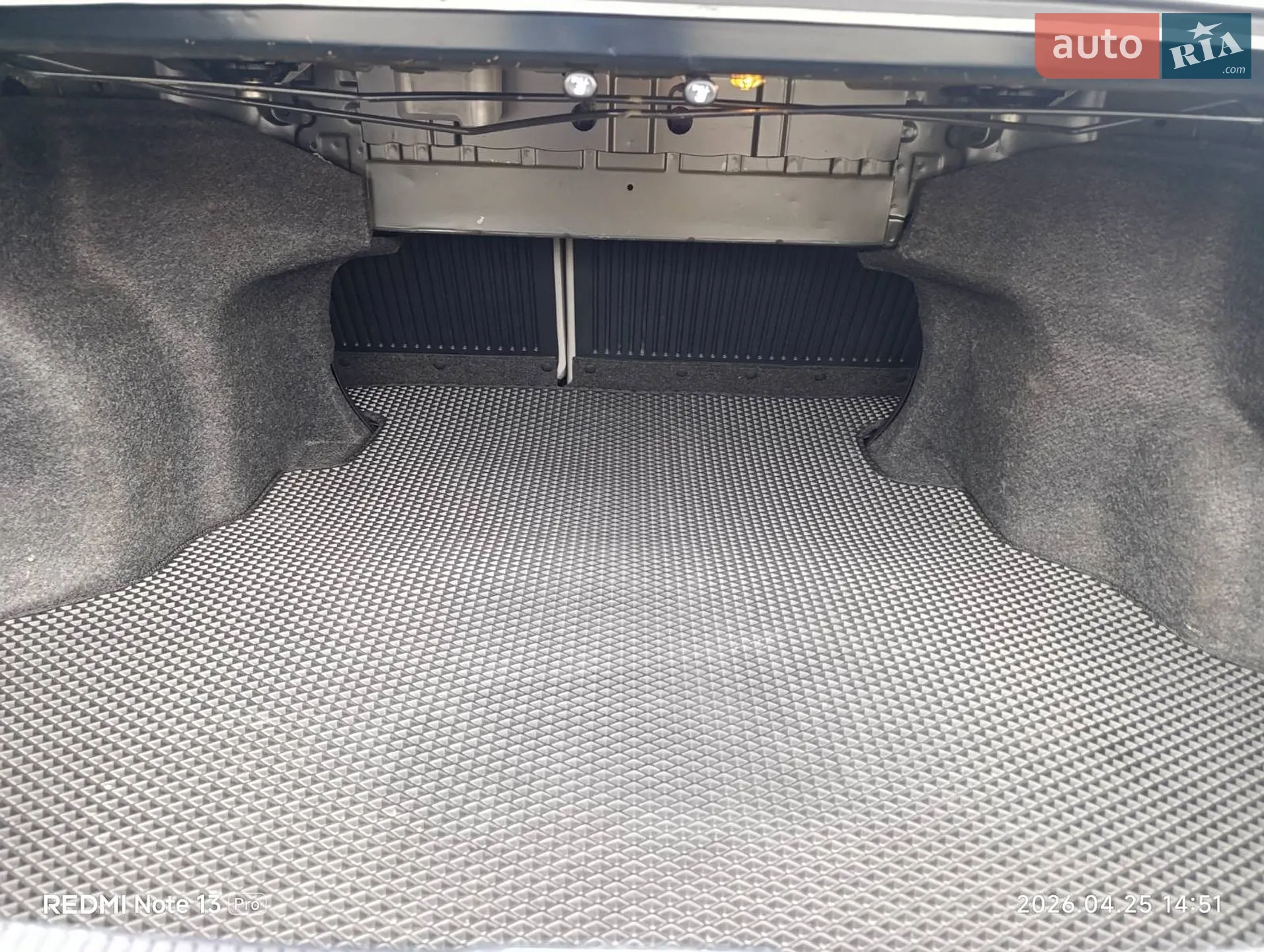2014 Toyota Camry - мініатюра 13