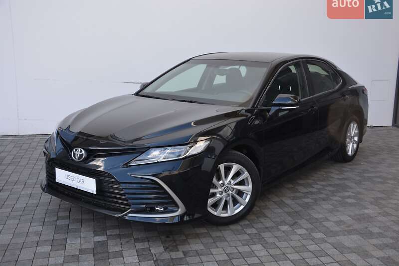 Toyota Camry 2022