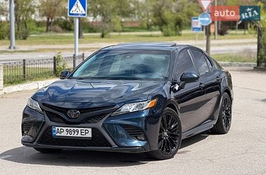 Седан Toyota Camry 2017 в Запорожье