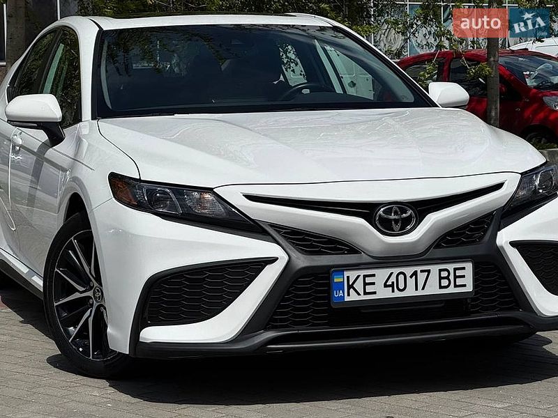 Toyota Camry 2022