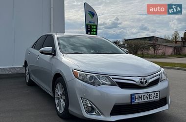 Седан Toyota Camry 2012 в Шостке