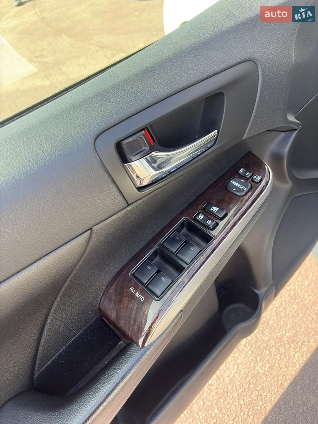 2016 Toyota Camry - мініатюра 13