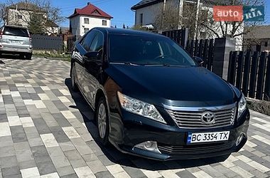 Седан Toyota Camry 2013 в Городке