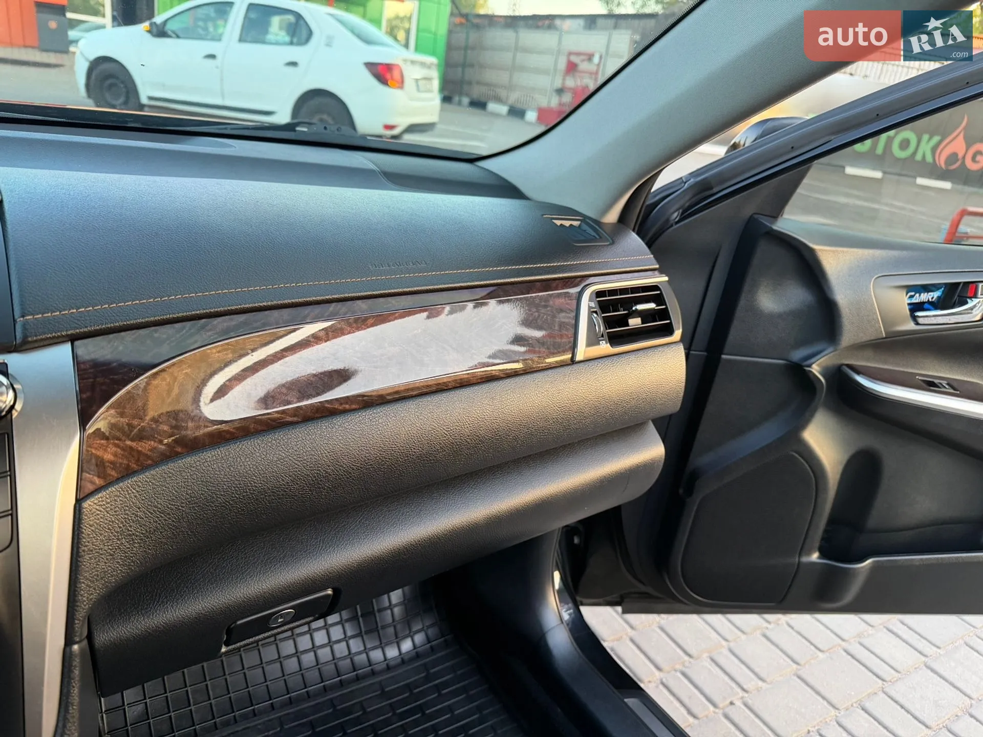 2014 Toyota Camry - мініатюра 34