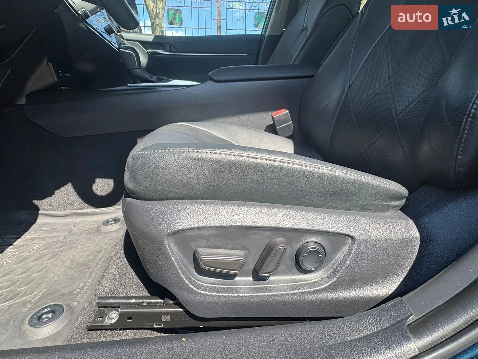 2019 Toyota Camry - мініатюра 36