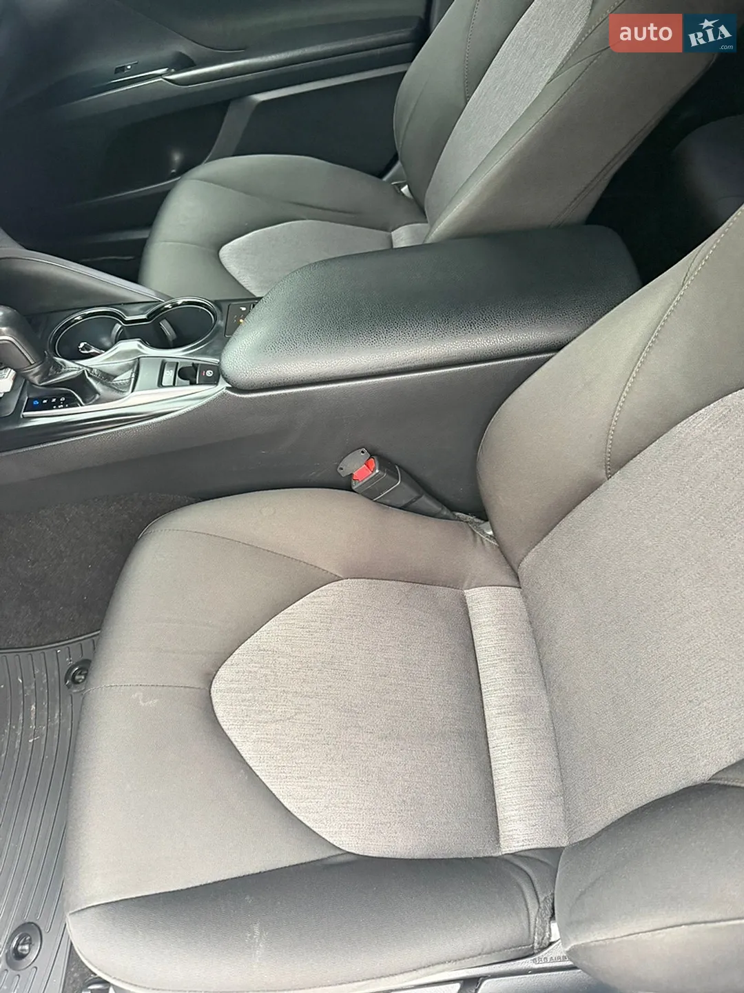 2018 Toyota Camry - мініатюра 4