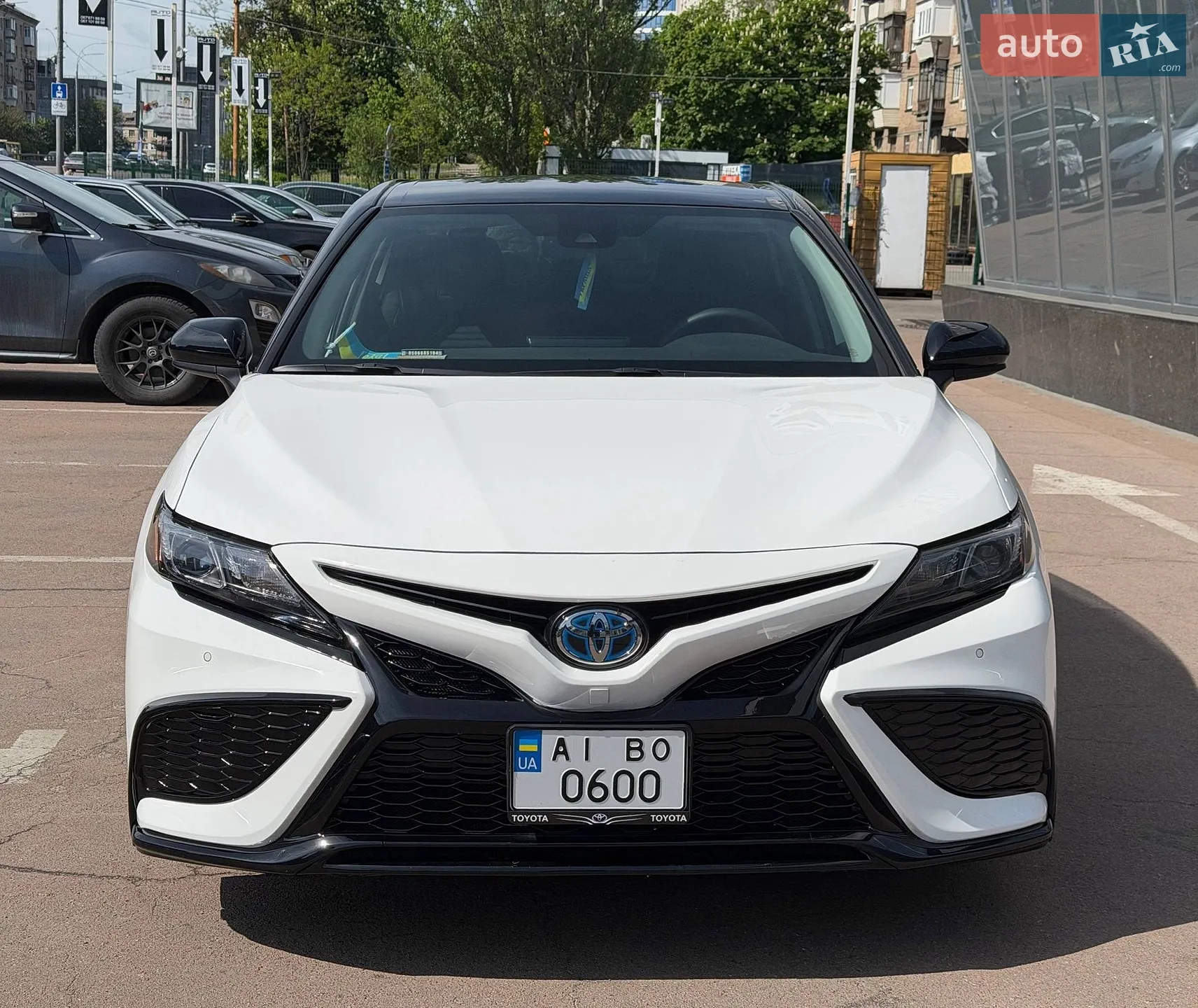 2021 Toyota Camry - мініатюра 2