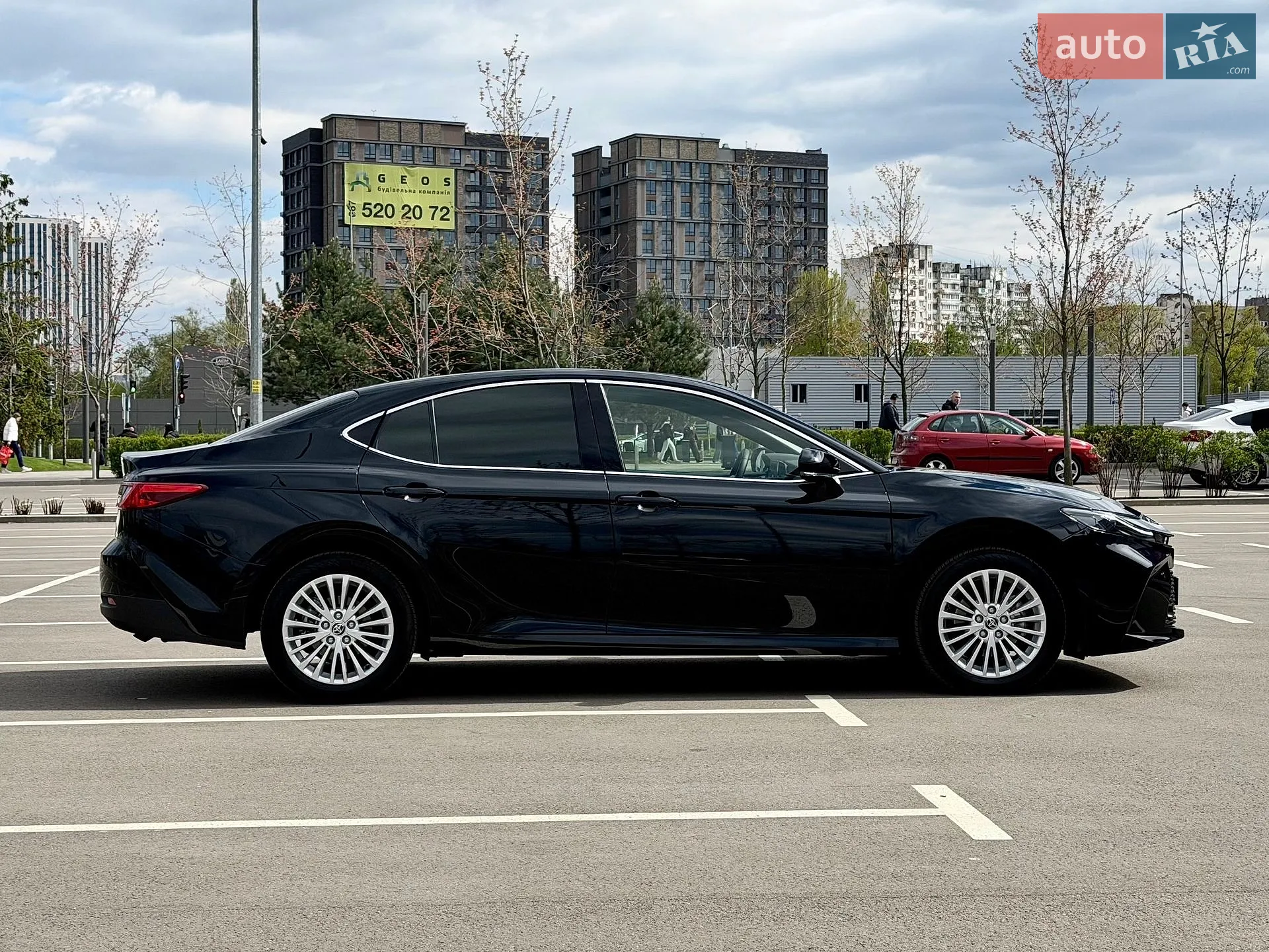 2025 Toyota Camry - мініатюра 8
